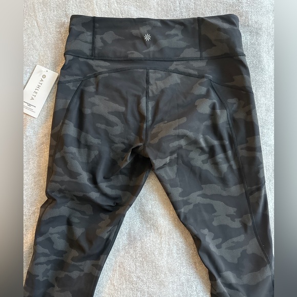 Athleta Rainier Reflective Tight | size Large| NWT - Picture 5 of 8